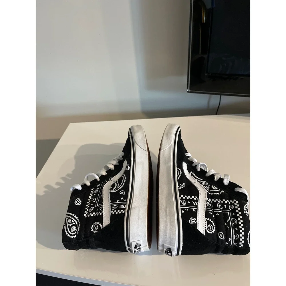 Vans‎ Sk8-Hi Bandana Paisley Black White High Top Skate Sneakers